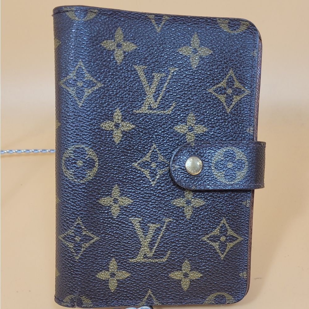 Authentic Louis Vuitton Monogram Wallet